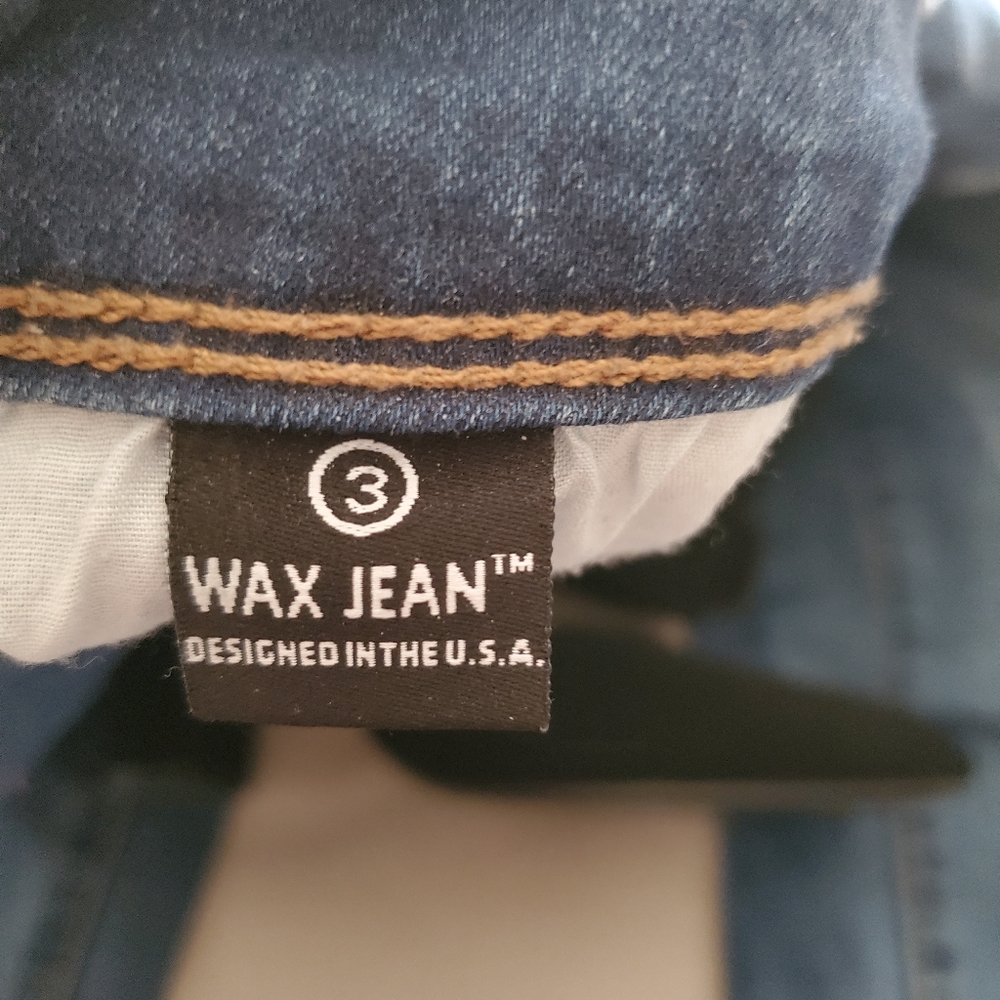 Jeans - Picture 2 of 3